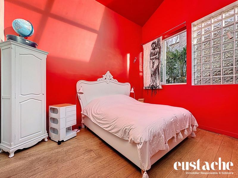 Appartement - 166 m² - 6 pièces