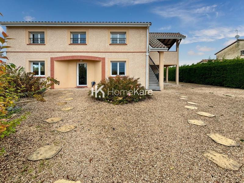Maison - 180 m² - 9 pièces