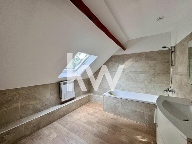 Maison - 147 m² - 5 pièces