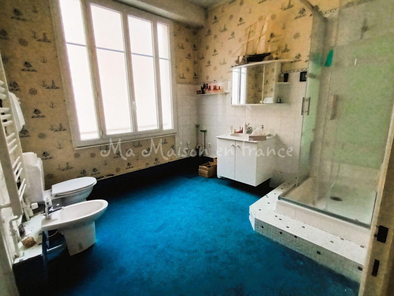 Appartement - 105 m² - 4 pièces