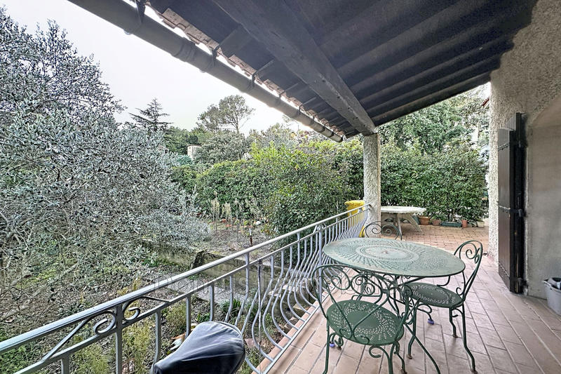 Maison - 210 m² - 8 pièces