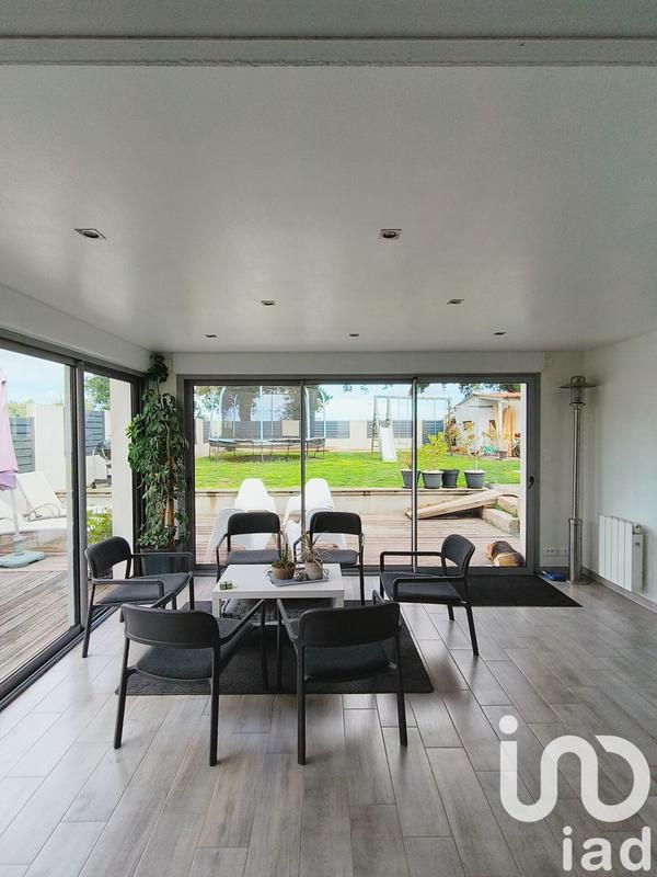 Maison - 170 m² - 8 pièces