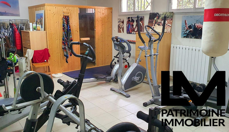 Villa - 258 m² - 7 pièces