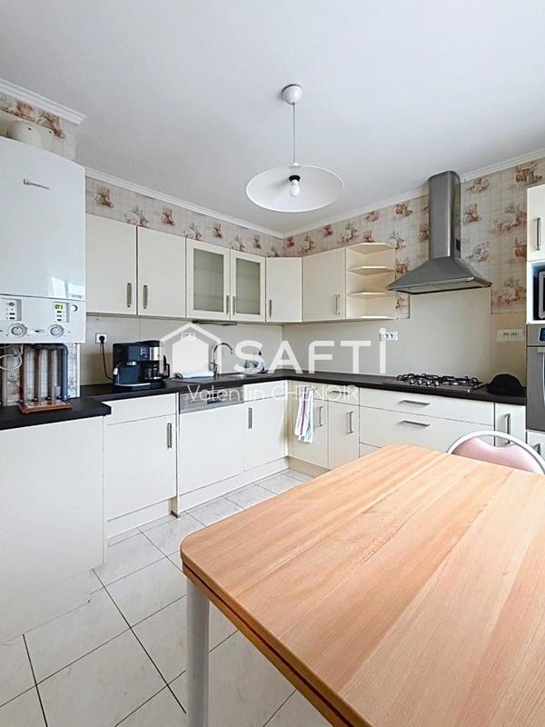 Maison - 102 m² - 5 pièces