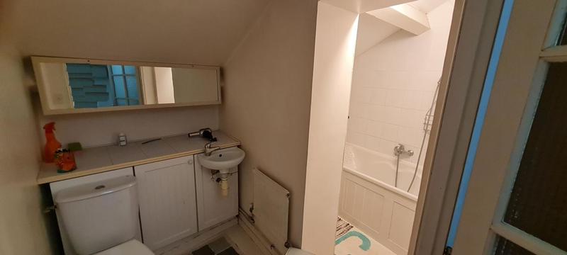 Maison - 1 m² - 6 pièces