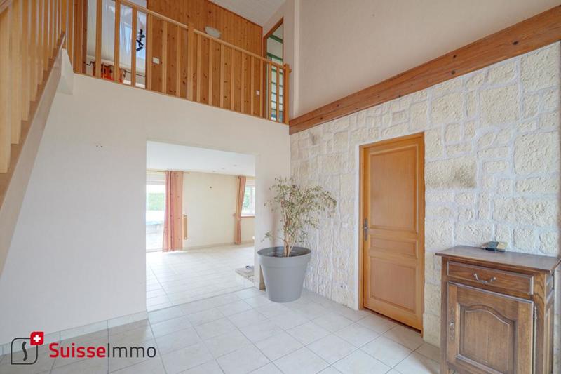 Maison - 211 m² - 8 pièces