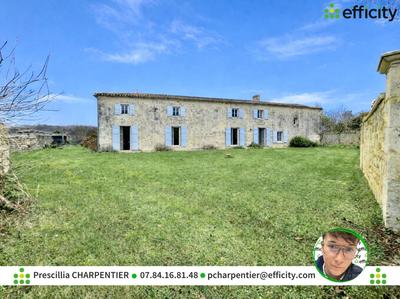 Maison - 205 m² - 6 pièces