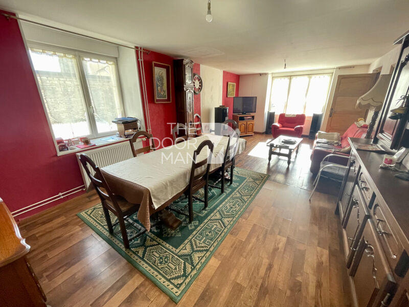 Maison - 198 m² - 6 pièces