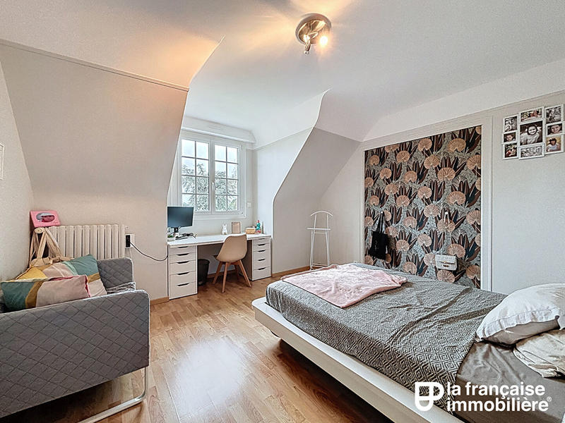 Maison - 168 m² - 6 pièces