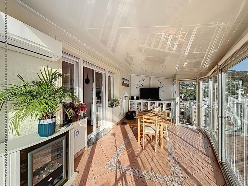 Appartement - 100 m² - 3 pièces