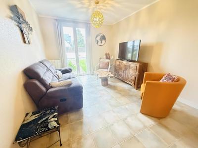 Maison - 96 m² - 5 pièces