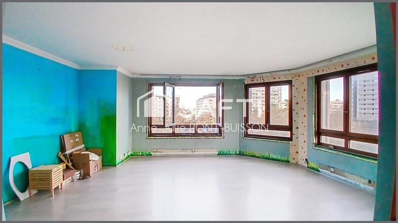 Appartement - 90 m² - 5 pièces