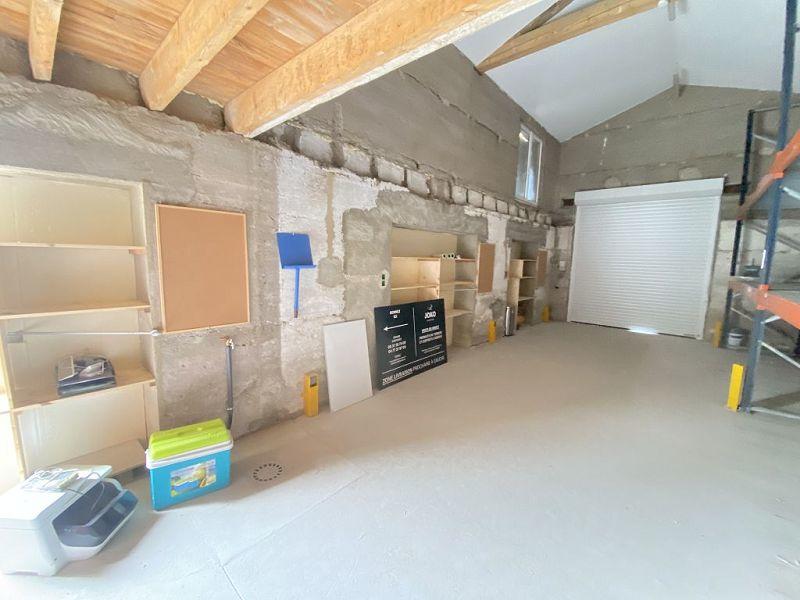 Entrepôt - 56 m² - 1 pièce