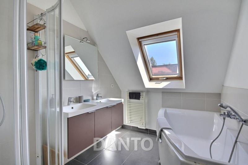 Maison - 108 m² - 5 pièces