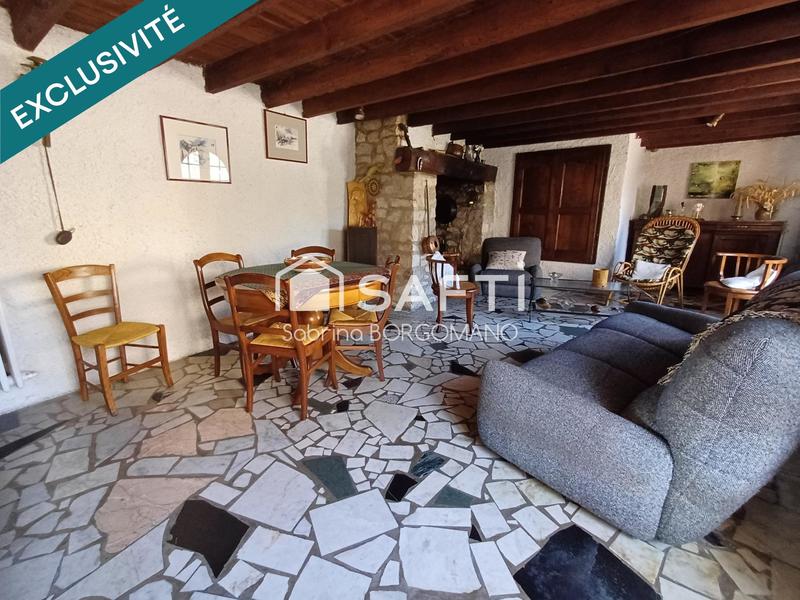 Maison - 220 m² - 7 pièces