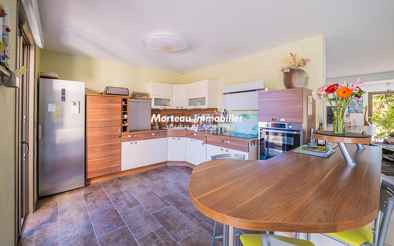 Maison - 180 m² - 5 pièces