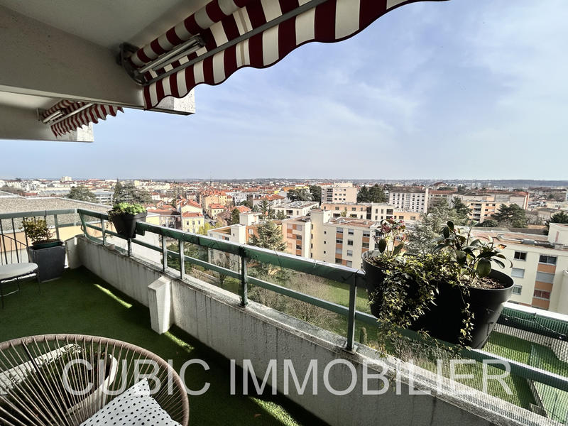 Appartement - 93 m² - 4 pièces