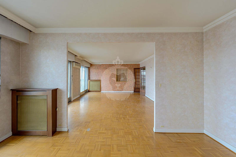 Appartement - 150 m² - 6 pièces