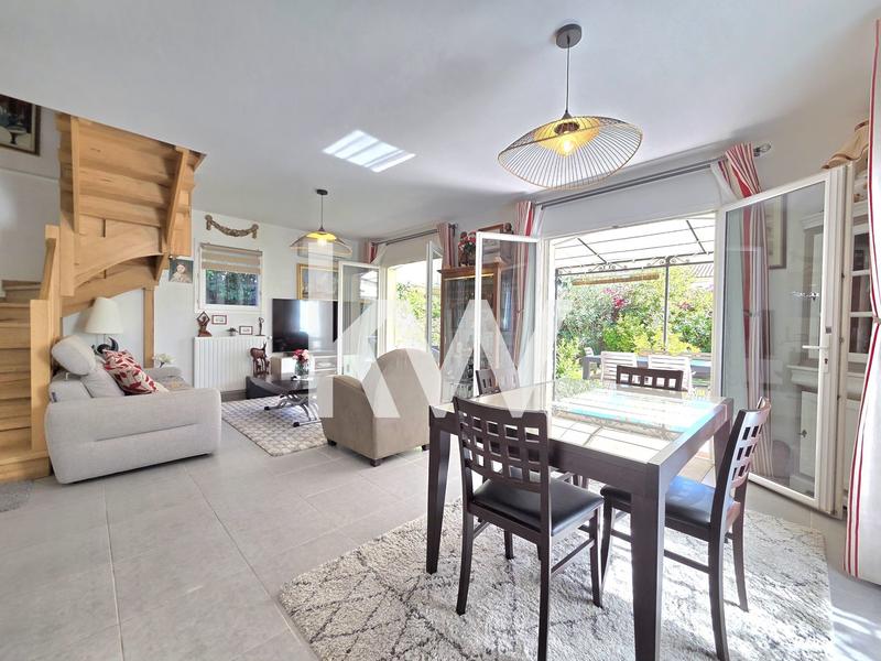 Maison - 110 m² - 5 pièces