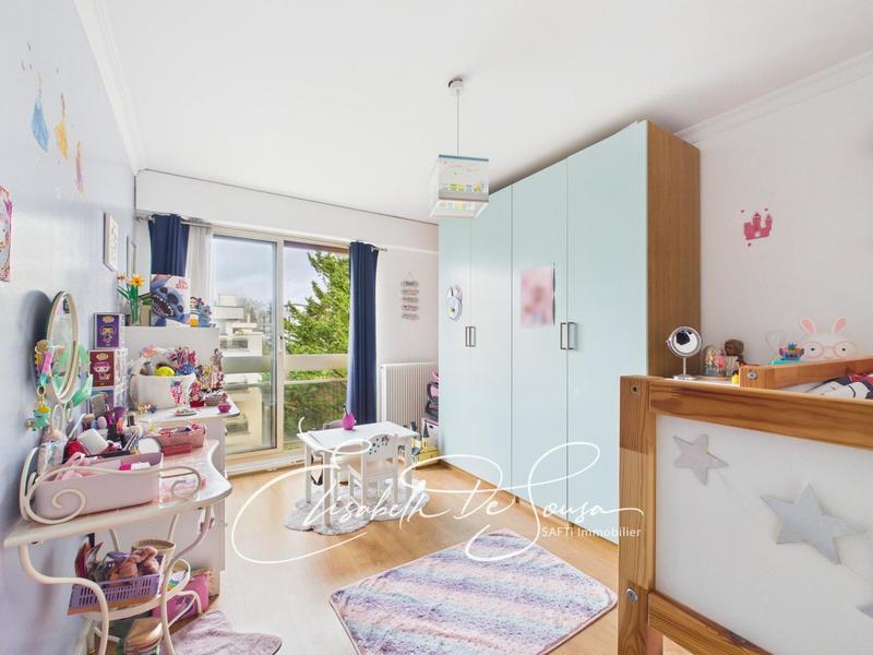 Appartement - 100 m² - 5 pièces