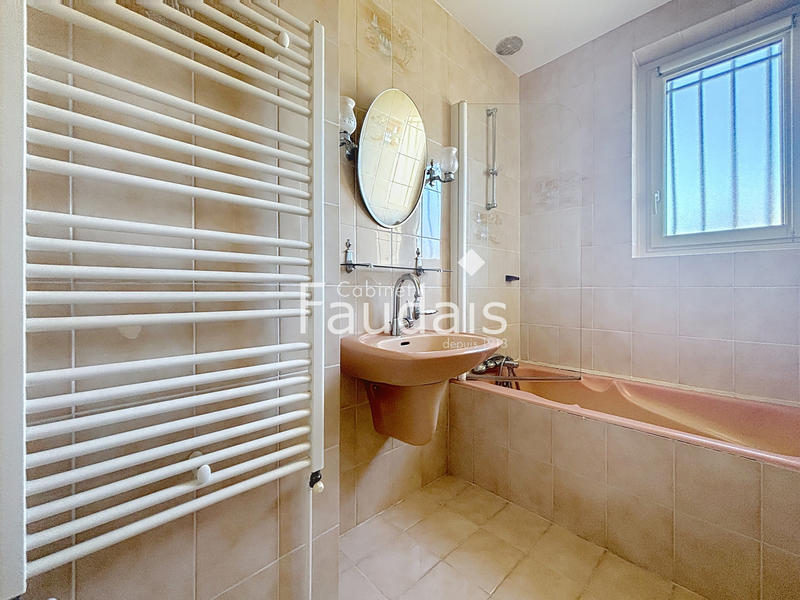 Maison - 81 m² - 5 pièces