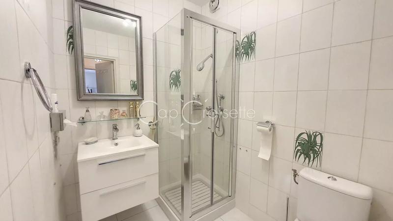 Appartement - 100 m² - 4 pièces