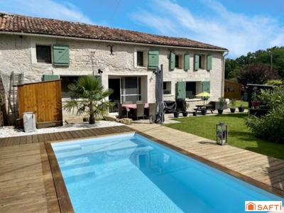 Maison - 187 m² - 5 pièces