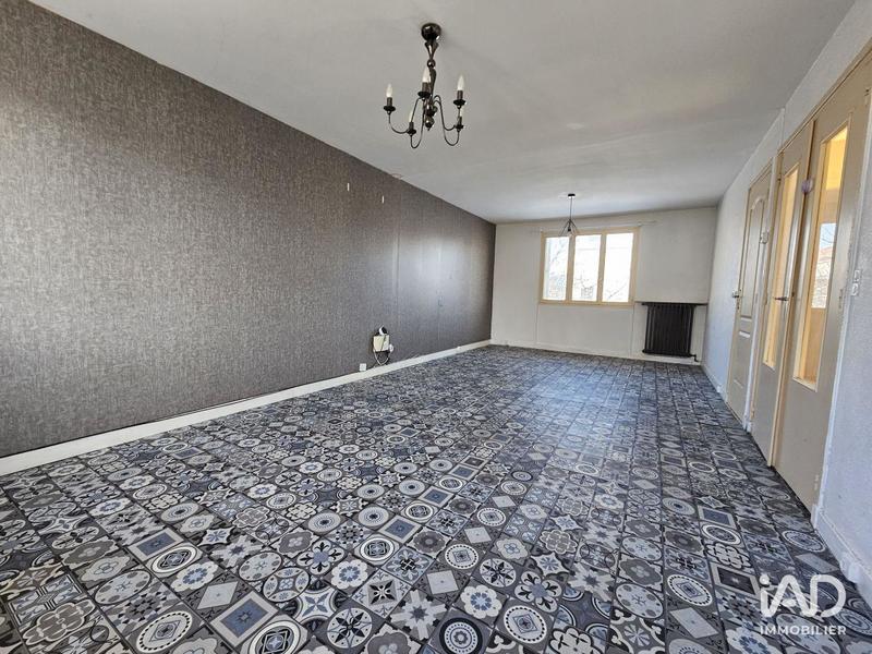 Maison - 93 m² - 4 pièces