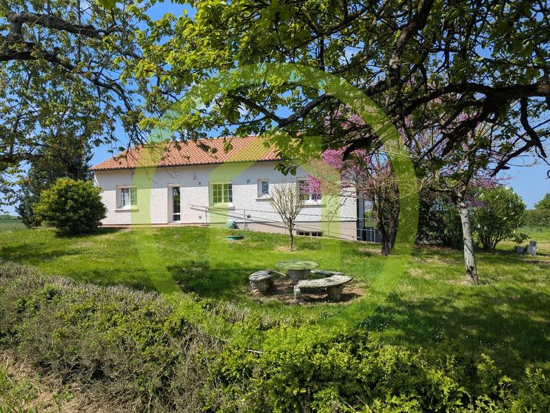 Maison - 331 m² - 11 pièces