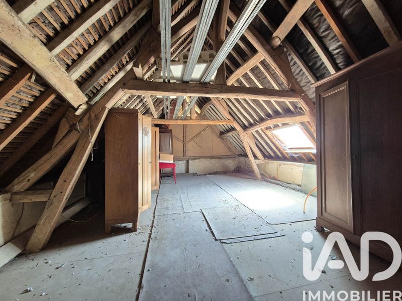 Maison - 210 m² - 7 pièces