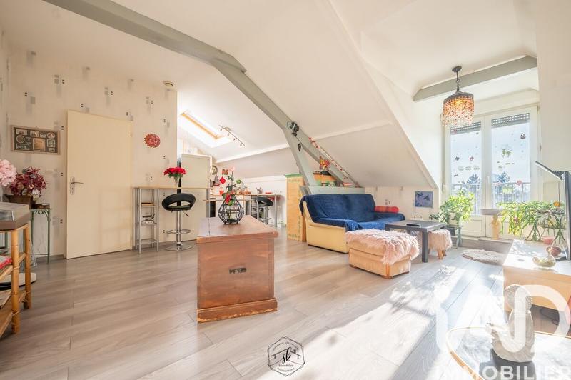 Appartement - 175 m² - 6 pièces