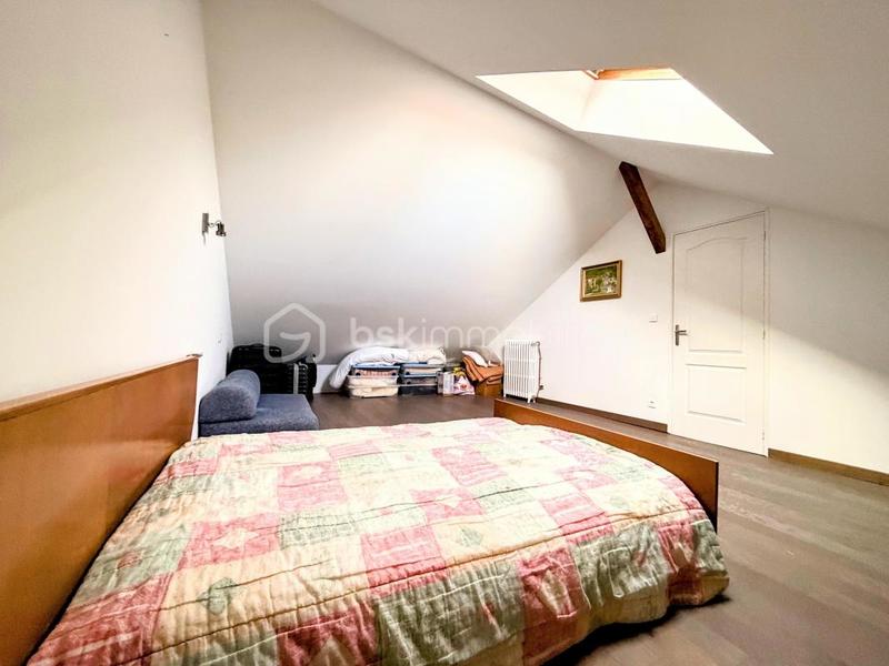 Maison - 289 m² - 12 pièces