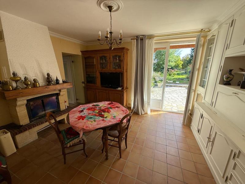 Maison - 141 m² - 5 pièces
