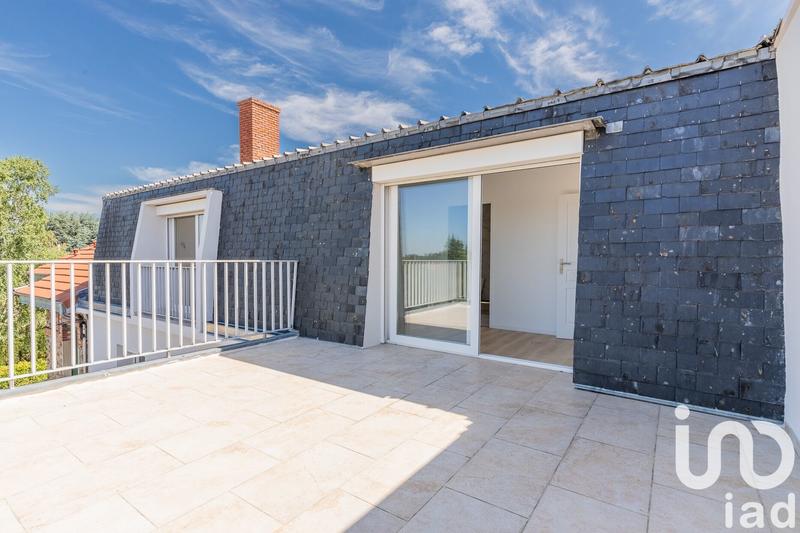 Maison - 216 m² - 7 pièces