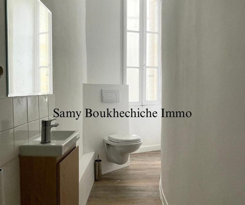 Appartement - 93 m² - 5 pièces