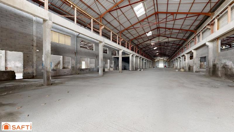 Bureau - 10 600 m² - 8 pièces