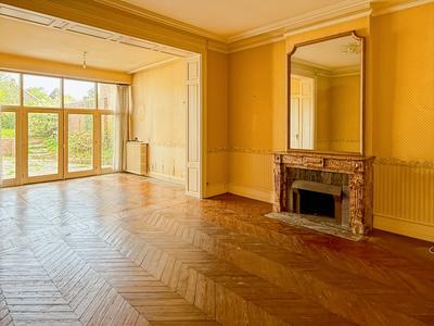 Maison bourgeoise - 242 m² - 7 pièces