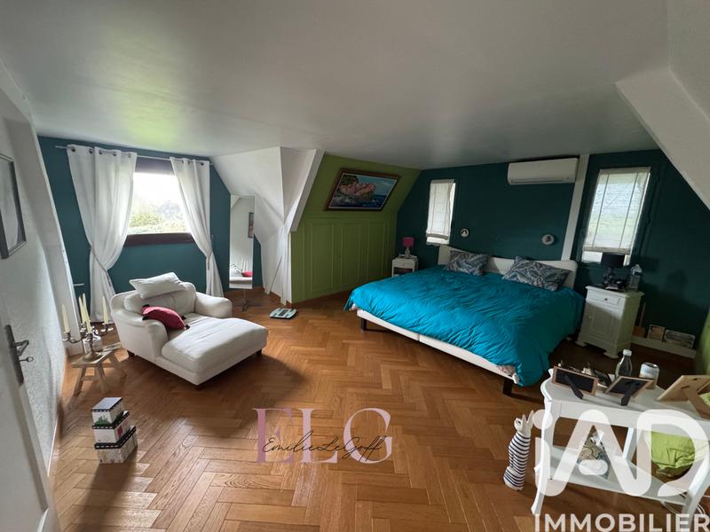Maison - 151 m² - 5 pièces