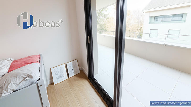 Appartement - 99 m² - 4 pièces