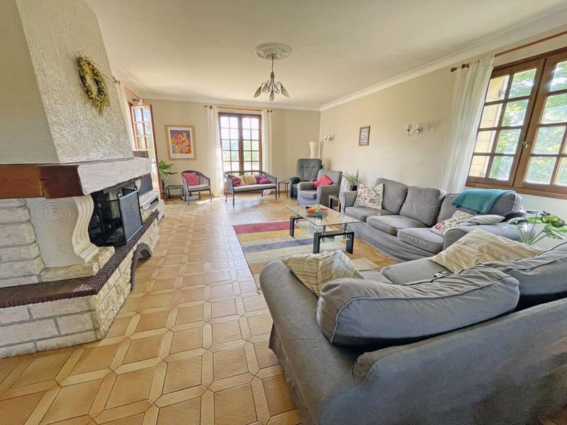 Maison - 175 m² - 6 pièces