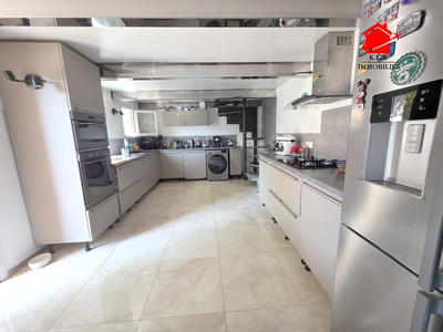 Maison - 175 m² - 5 pièces