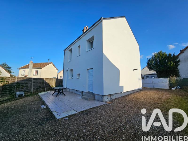 Maison - 82 m² - 5 pièces