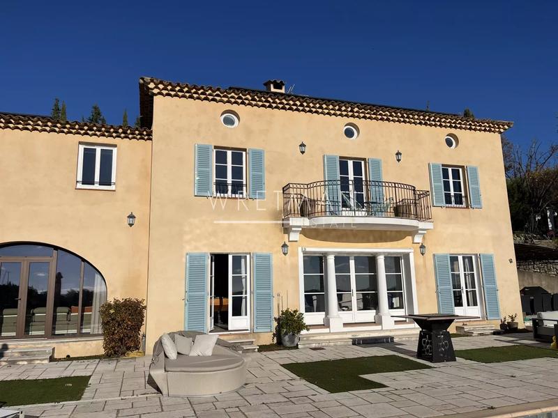 Villa - 229 m² - 7 pièces