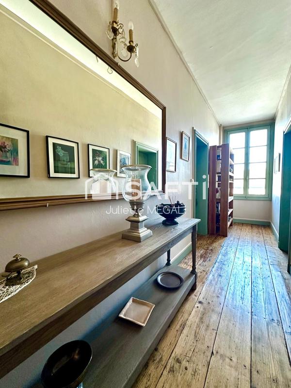 Maison de maîtres - 321 m² - 9 pièces