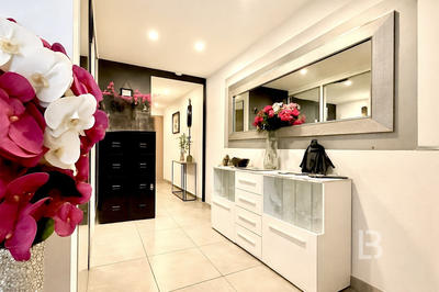 Appartement - 110 m² - 4 pièces