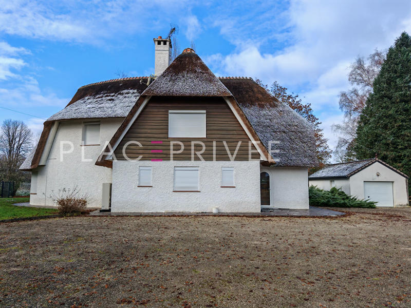 Maison - 208 m² - 7 pièces