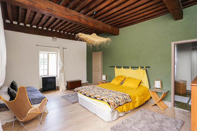 Maison - 252 m² - 8 pièces