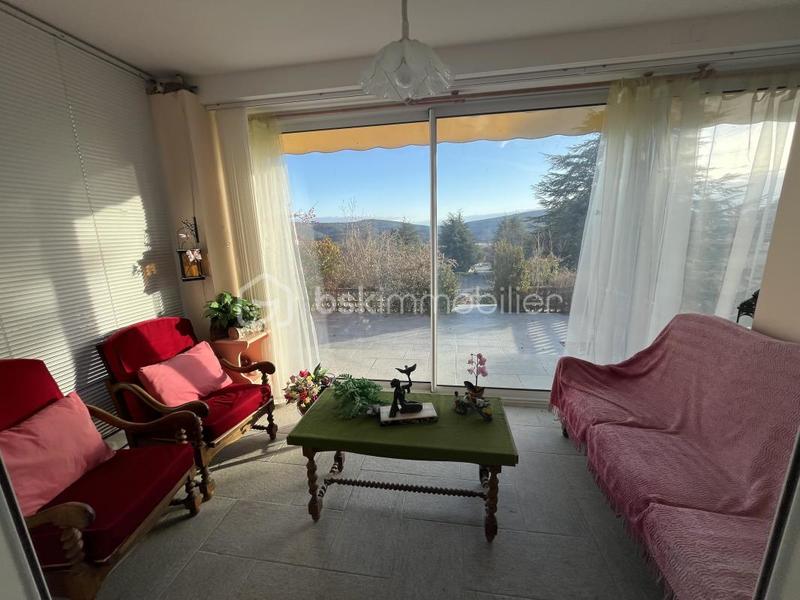 Maison - 143 m² - 4 pièces