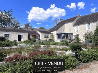 Maison - 400 m² - 7 pièces