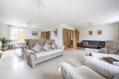 Maison - 184 m² - 8 pièces